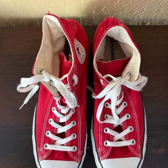Converse Chuck Taylor All Star Red Hi-Top Canvas Shoes - Picture 4 of 4